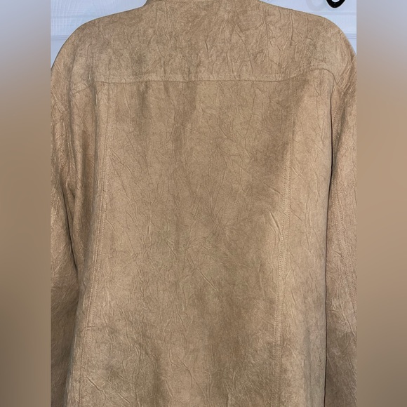 Chico’s Tan button up shirt/jacket - Picture 4 of 5